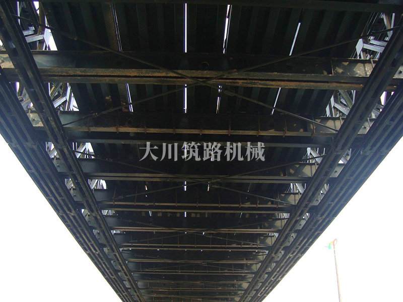 郴州大川筑路機械有限公司,湖南筑養路工程機械生產銷售,湖南筑養路工程鋼橋生產銷售